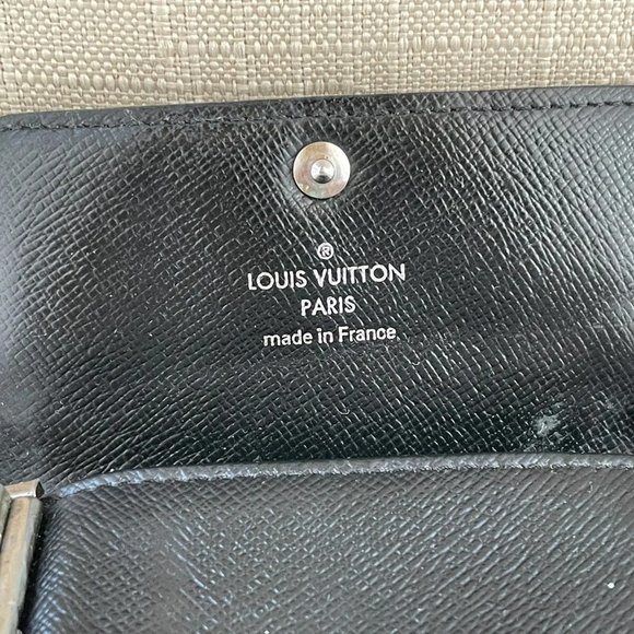 Louis Vuitton Keychain Black/Gray Leather Keys Holder Bag - Picture 9 of 12